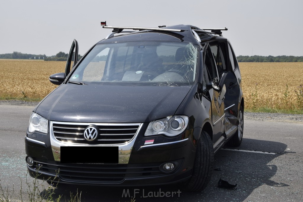 Schwerer Krad Pkw Unfall Koeln Porz Libur Liburer Landstr (Krad Fahrer nach Tagen verstorben) P056.JPG - Miklos Laubert